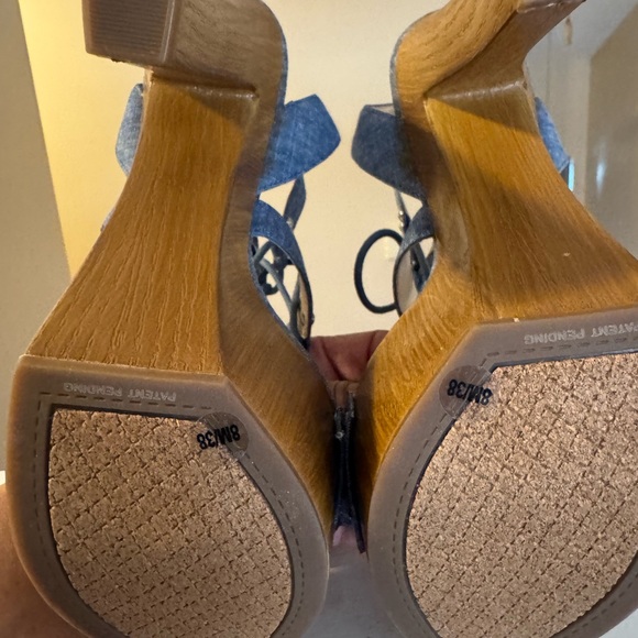 Jessica Simpson - Picture 5 of 6